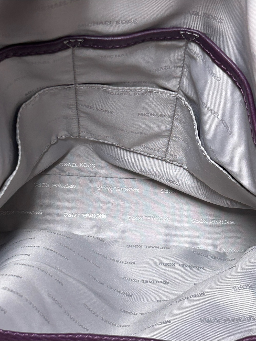 Michael Kors Large Lillie Purple Leather Shoulder Bag Approximately 13 x 11 x 6 - Picture 9 of 17